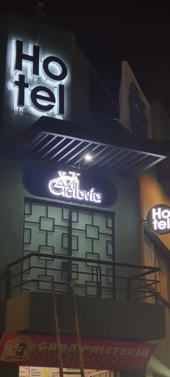 Hotel Ciclovia & Terraza Zitácuaro Esterno foto